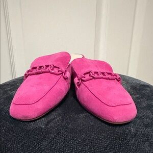 Sanctuary Fuchsia Suede Mules with Chain Accent